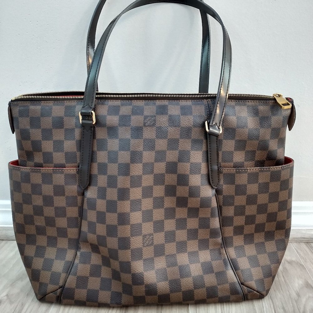 Authentic Louis Vuitton Totally MM